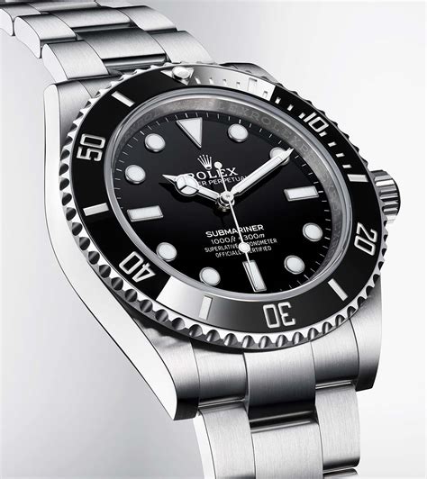 2020 rolex submariner losing time.